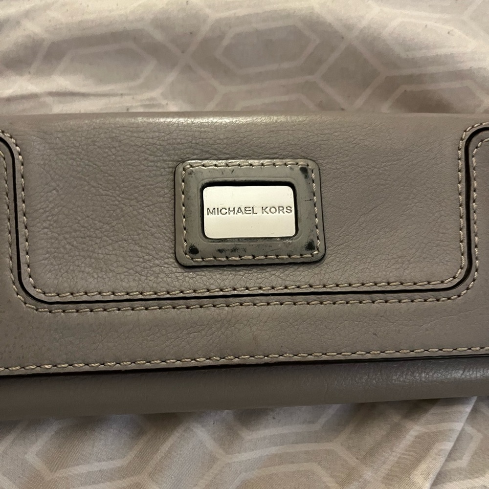 Michael kors wallet